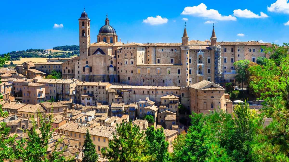 Cosa vedere a Urbino: Un Viaggio nel Rinascimento