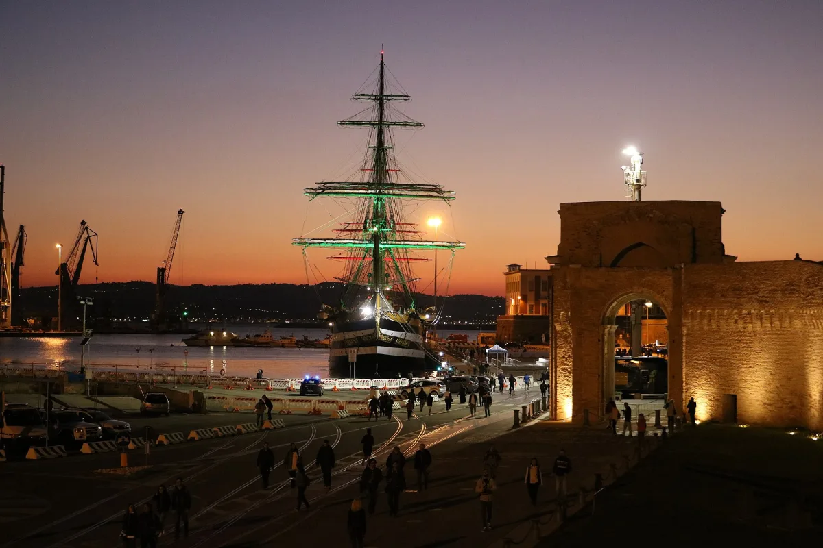 7 Giorni alla Scoperta di Ancona e Dintorni