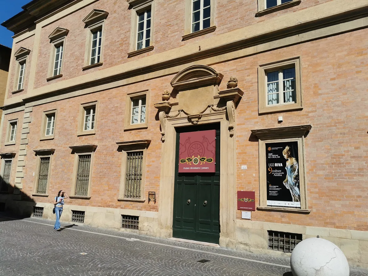 Itinerario di 7 Giorni a Pesaro e Dintorni: Tra Cultura e Mare