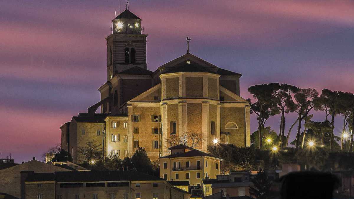 Scopri Fermo: Musei, Parchi e Gite Fuori Porta