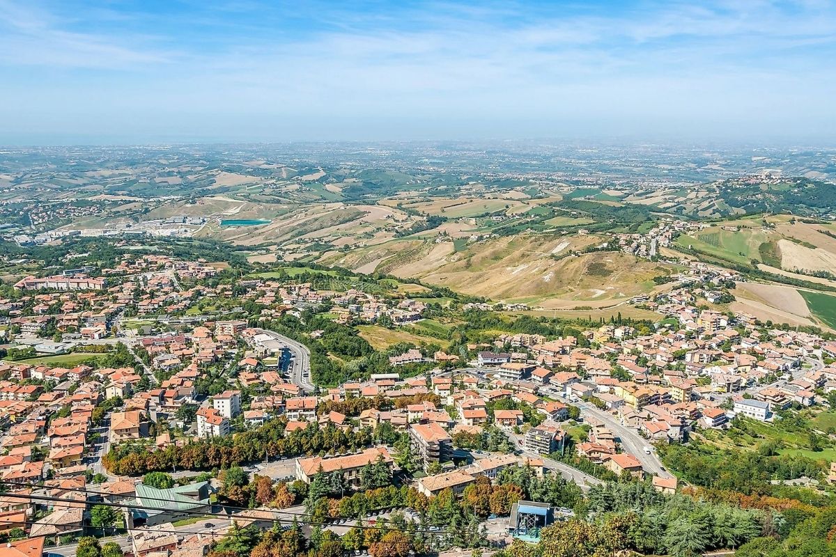 Vista panoramica su Fano e le colline circostanti
